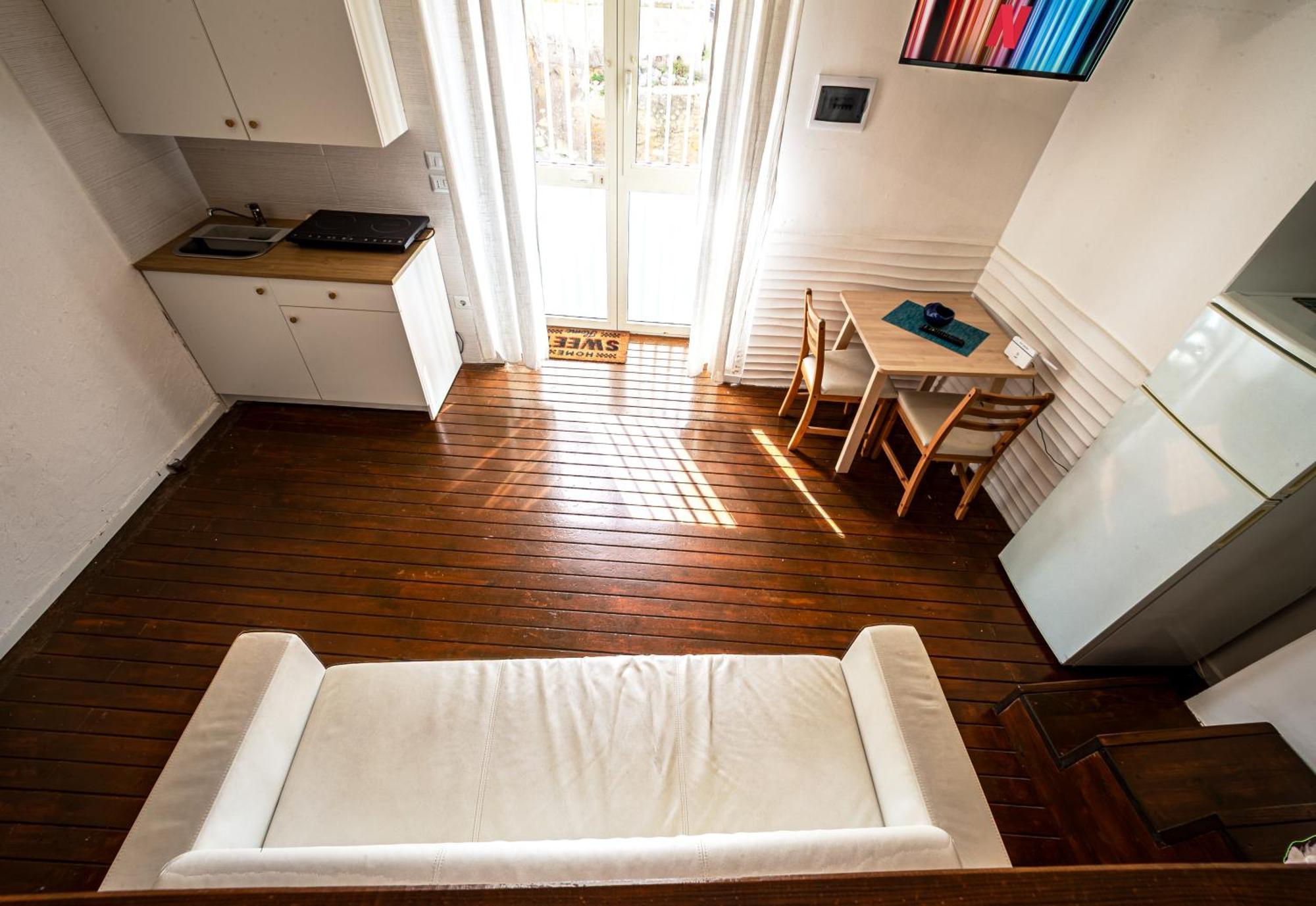Mh Suites Rooms Apartments Bacoli Rum bild