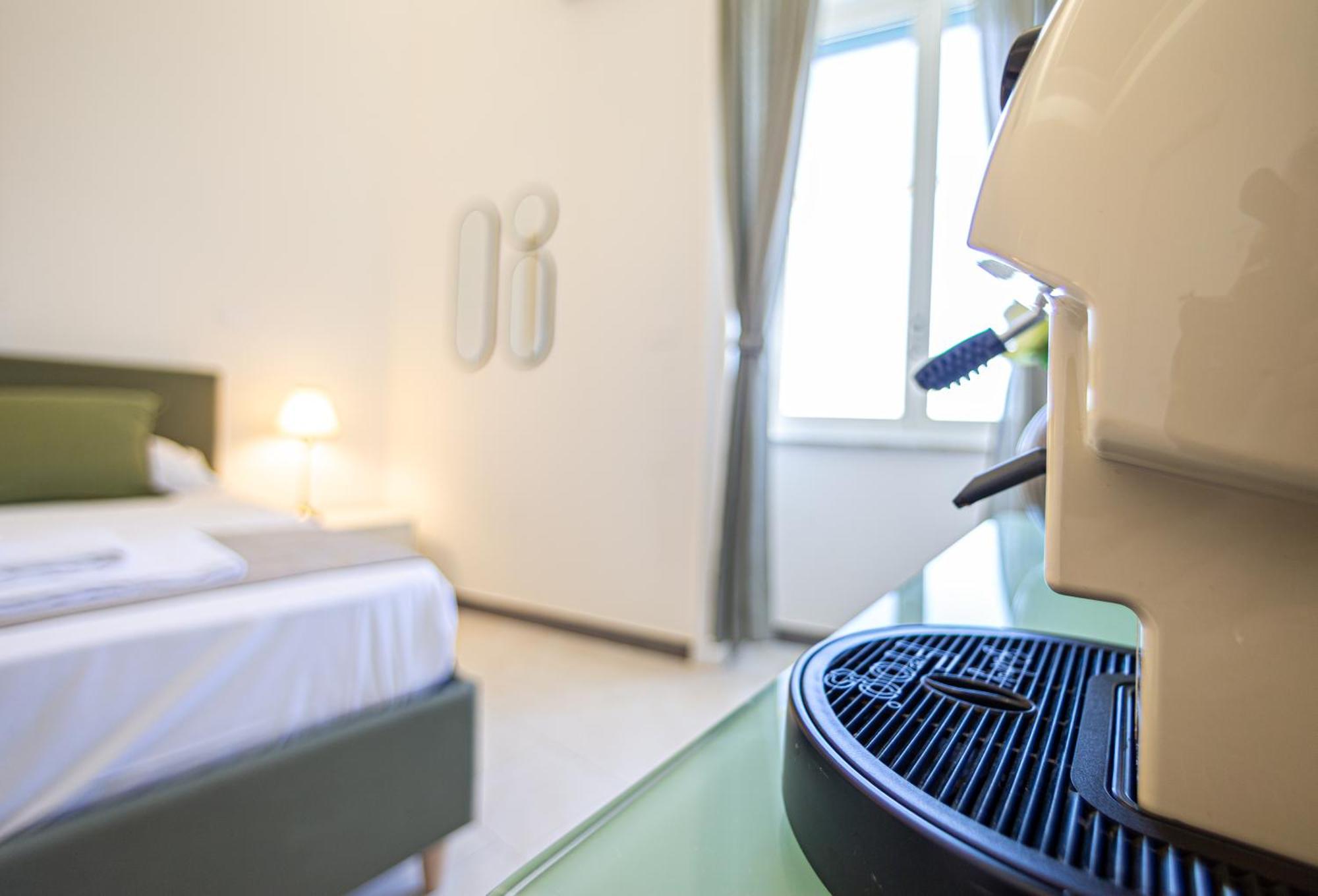 Mh Suites Rooms Apartments Bacoli Exteriör bild