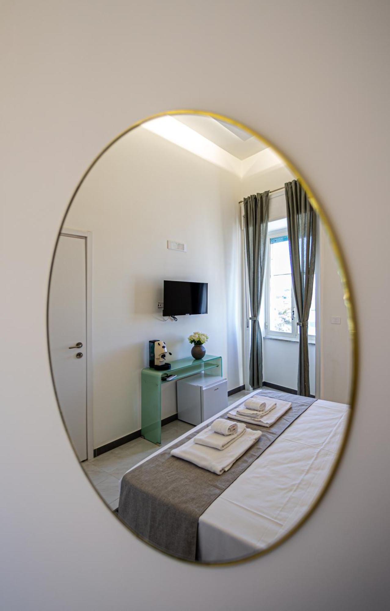 Mh Suites Rooms Apartments Bacoli Exteriör bild